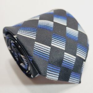 City of London Blue Geometric Pattern Men's Italian Silk Neck Tie Jacquard